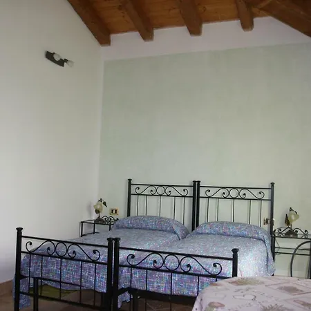 Oda ve Kahvaltı Oasi 3*