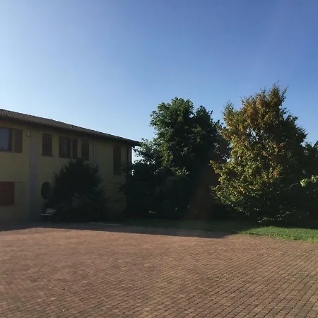 Oda ve Kahvaltı Oasi San Giorgio di Piano