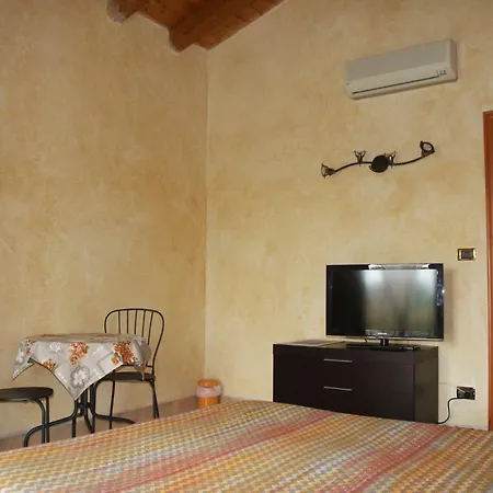 Oasi Oda ve Kahvaltı San Giorgio di Piano