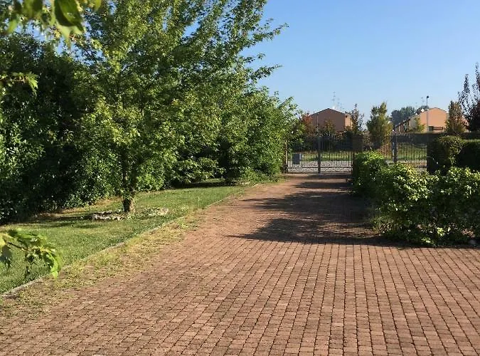 Oasi ベッド・アンド・ブレックファスト San Giorgio di Piano